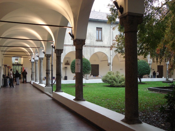 DSC01485_-_Umanitaria,_Milano_-_Chiostro_grande.jpg